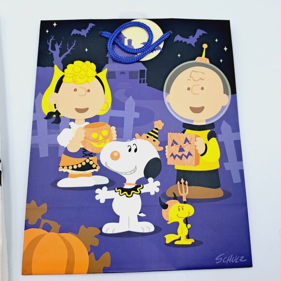 Charlie Brown Peanuts Snoopy Halloween Kitchen Towel & Gift Bag - Picture 5 of 7